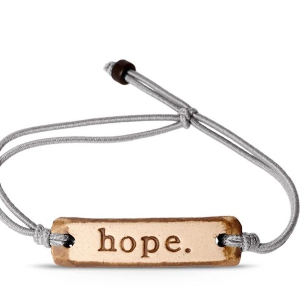 clay HOPE gray stretch bracelet